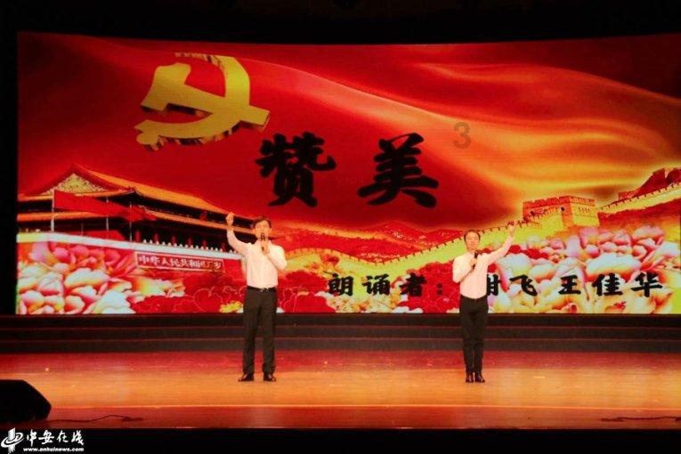 男友同时让几个女友怀孕游戏画面